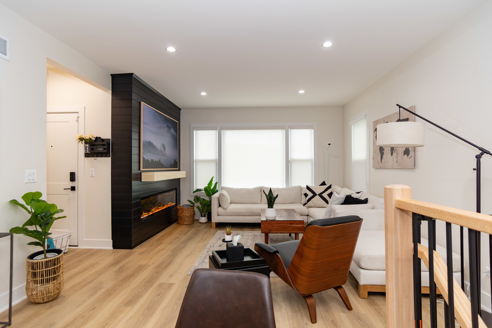 6522 N Natoma Avenue Unit: 1