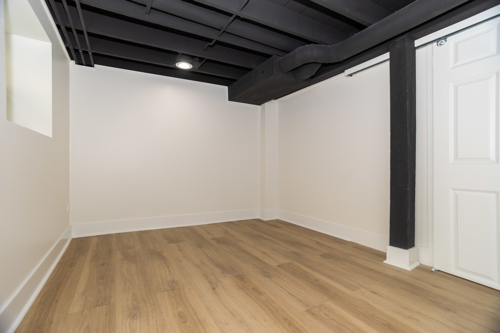 6522 N Natoma Avenue Unit: 1