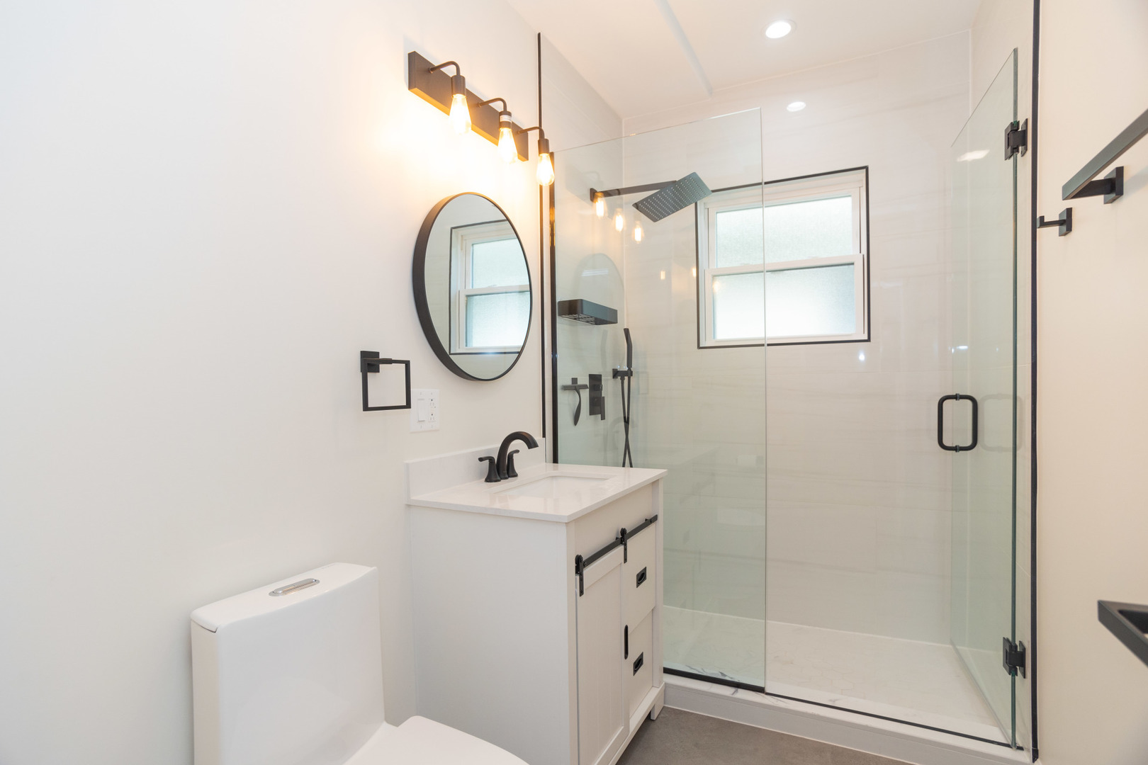 6522 N Natoma Avenue Unit: 1