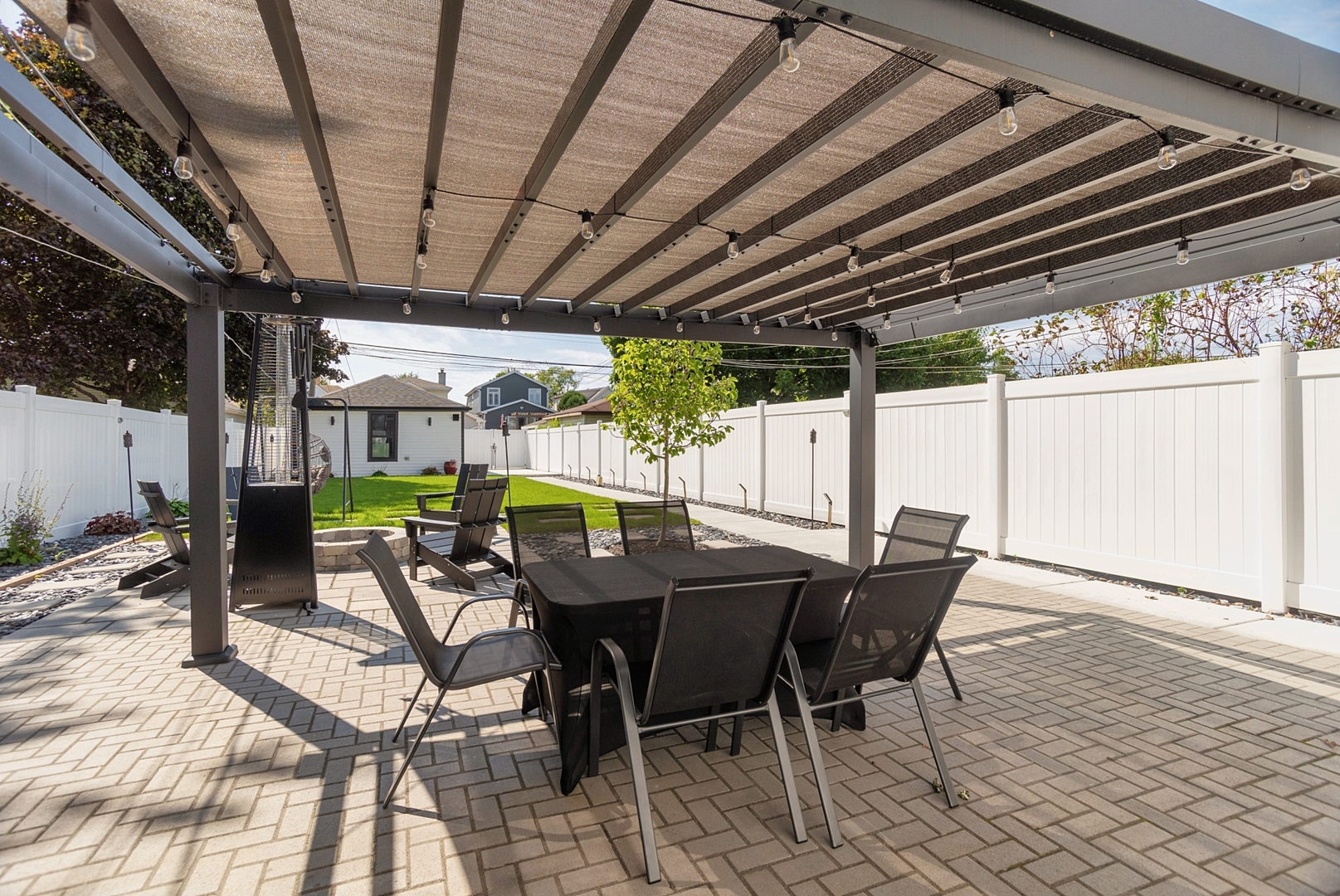 6522 N Natoma Avenue Unit: 1
