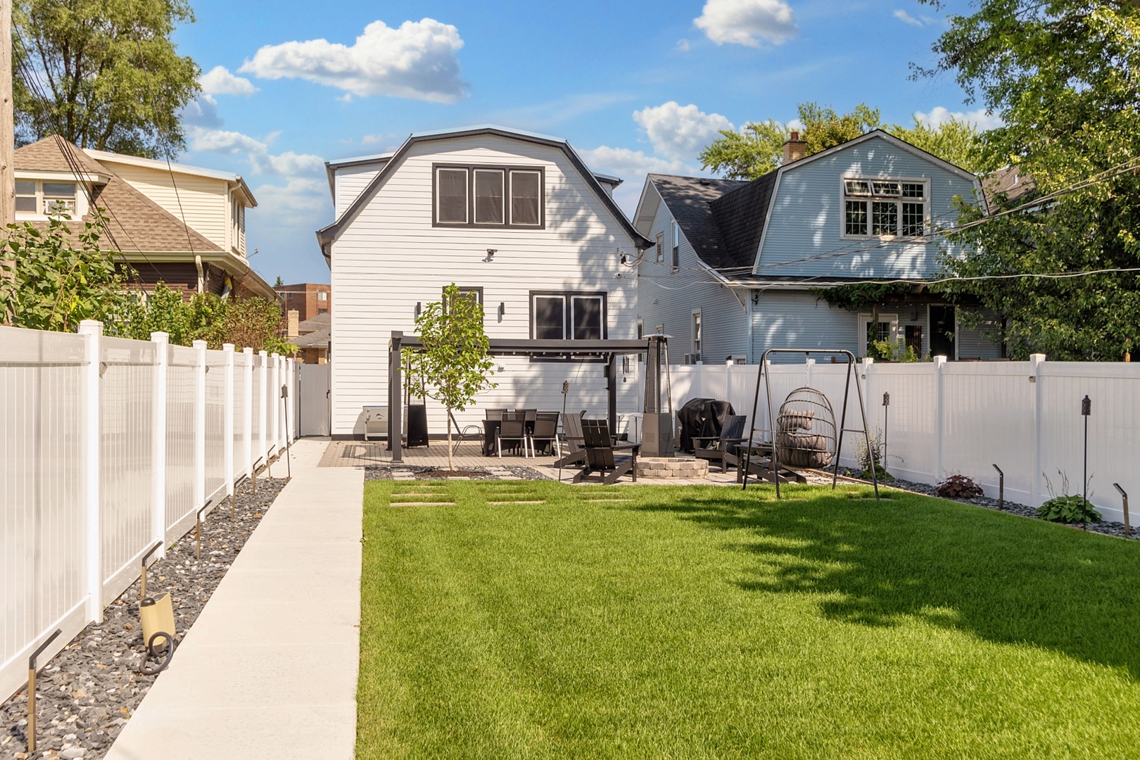 6522 N Natoma Avenue Unit: 1