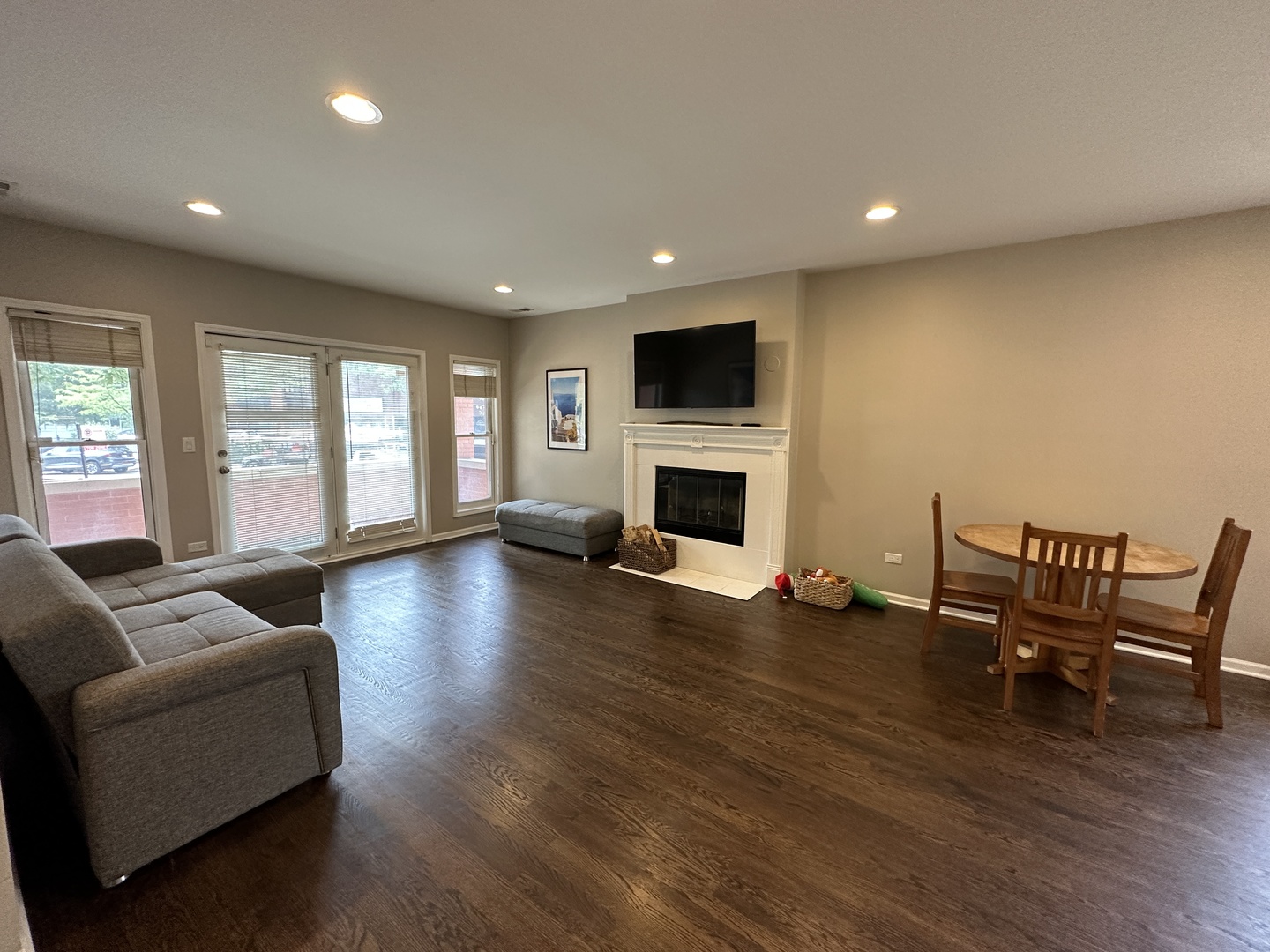 1539 N Wicker Park Avenue Unit: 1W
