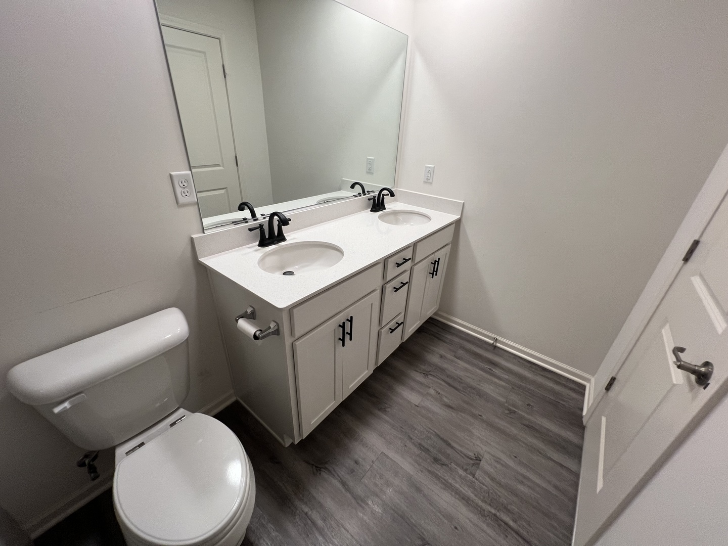 1842 Wren Road