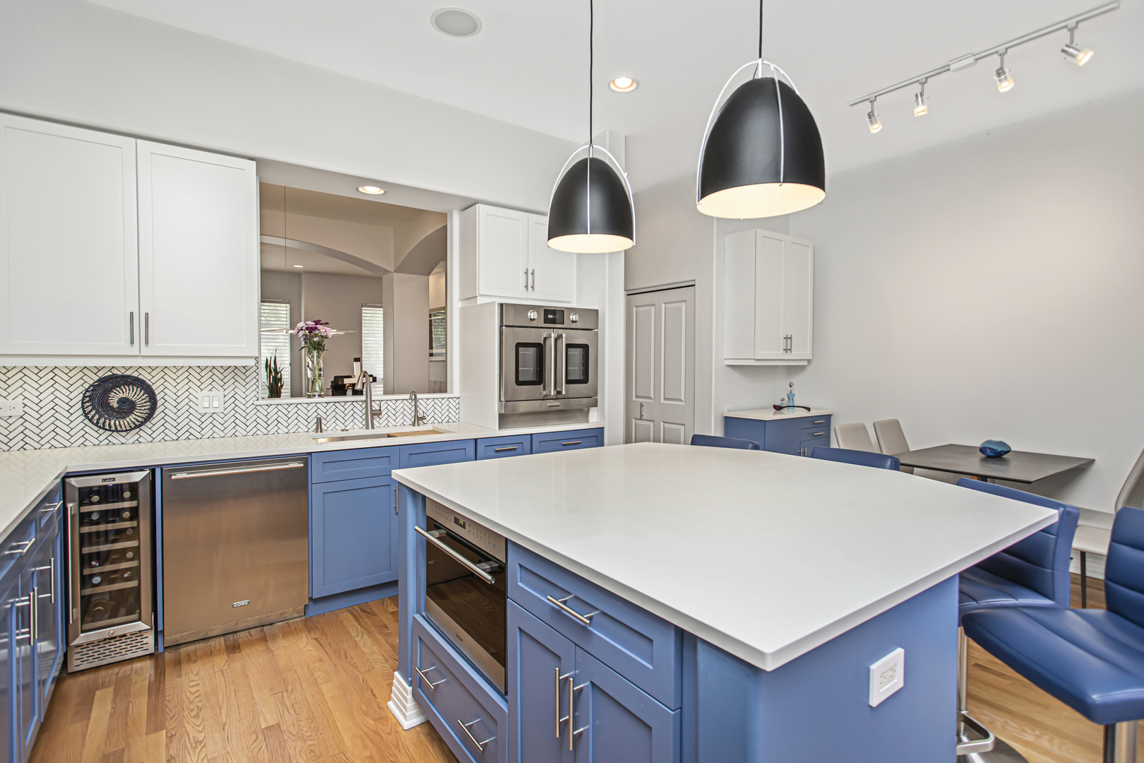 107 S Aberdeen Street