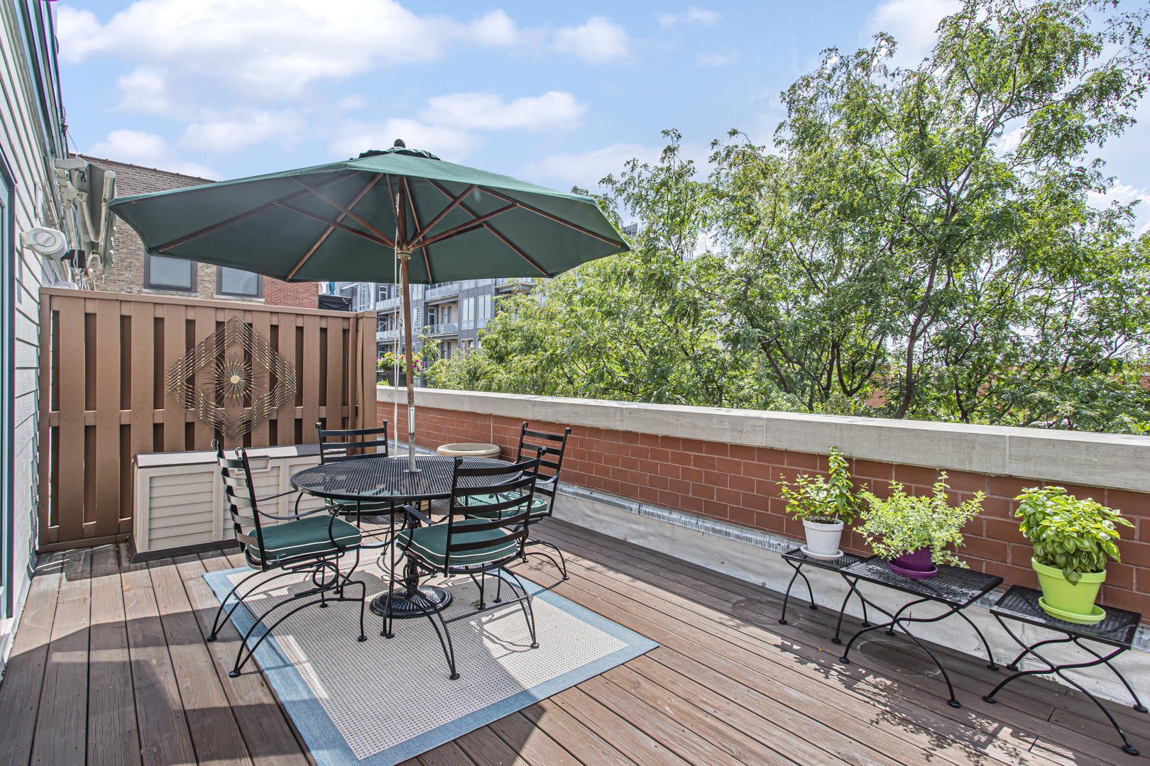 107 S Aberdeen Street