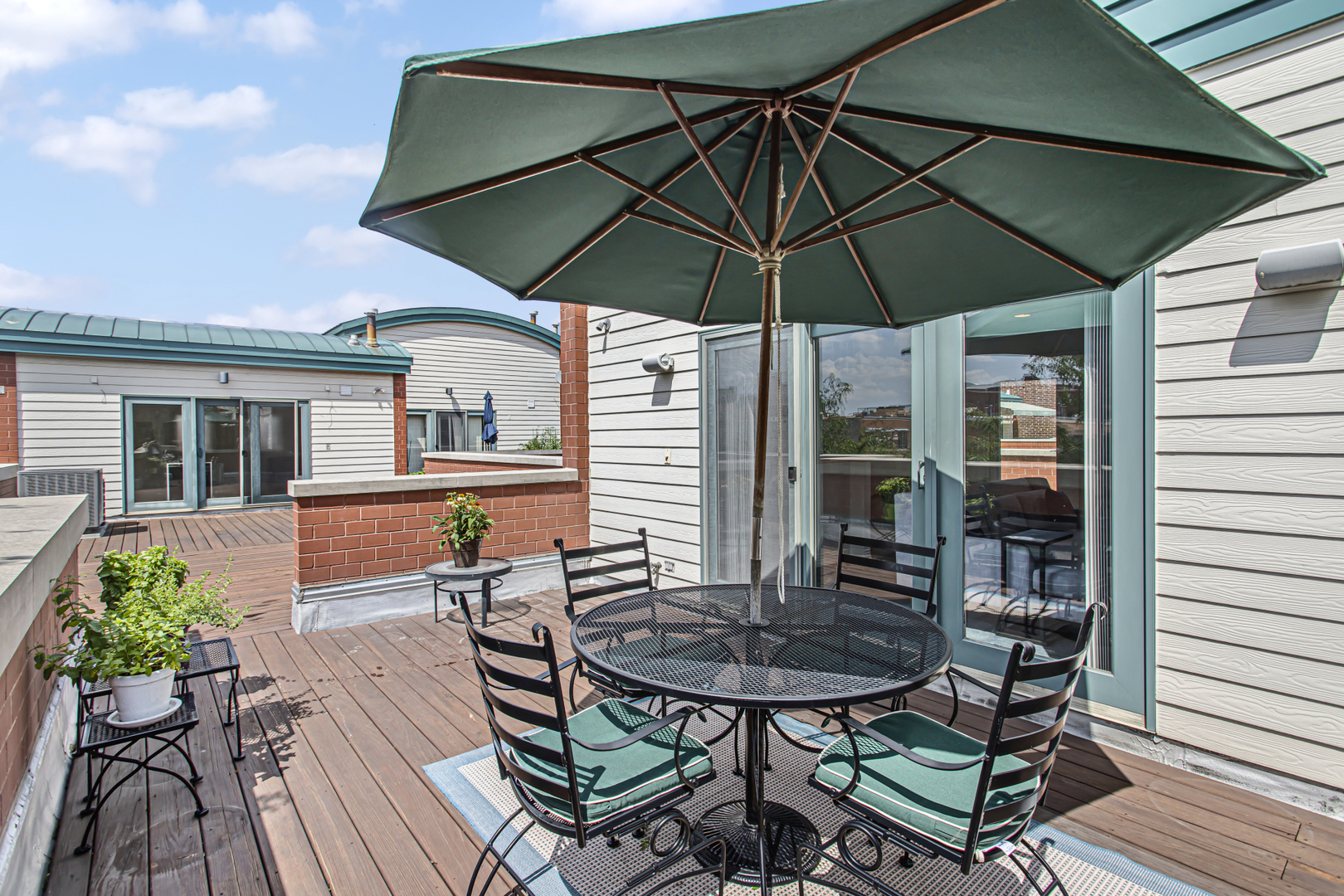 107 S Aberdeen Street