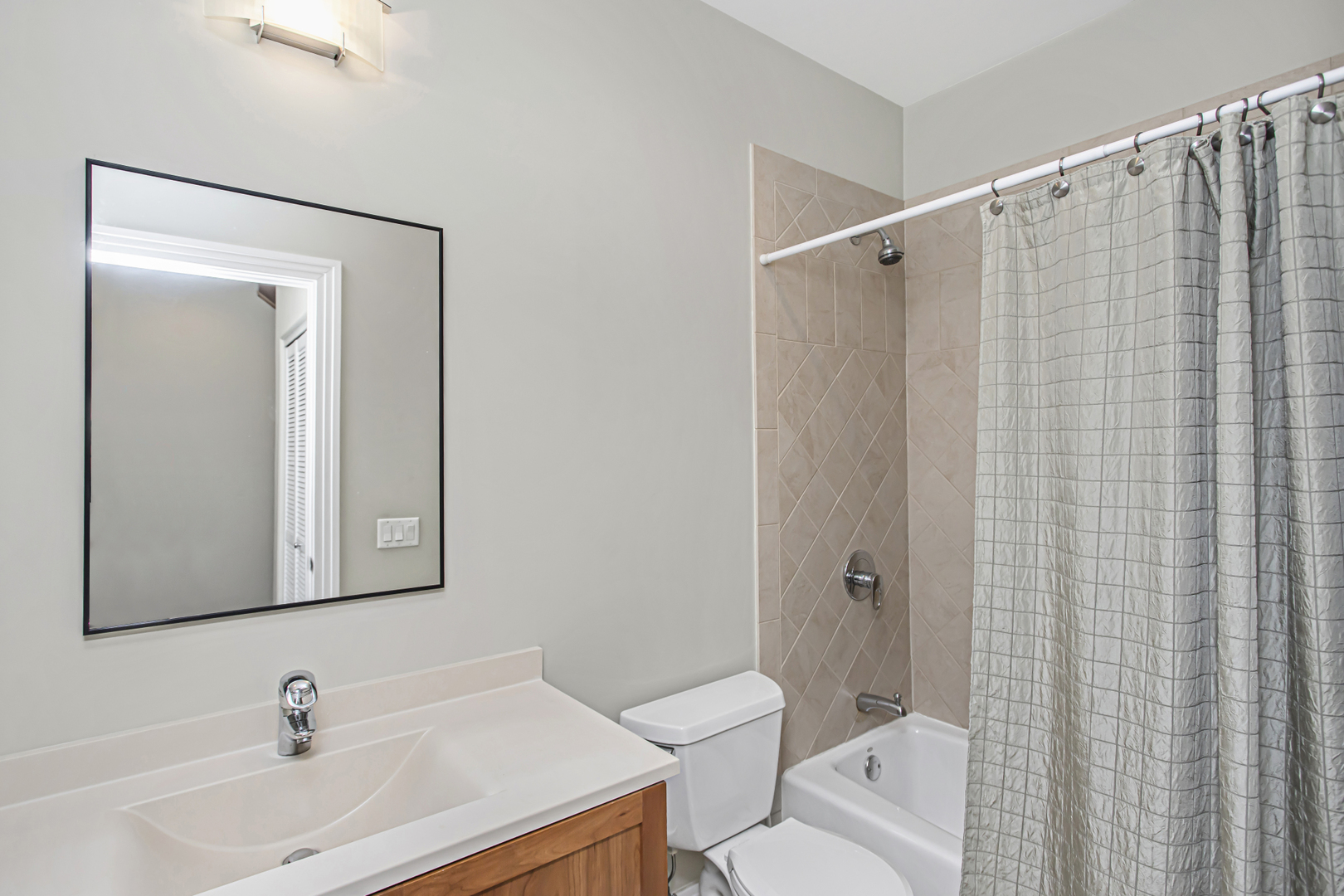 107 S Aberdeen Street