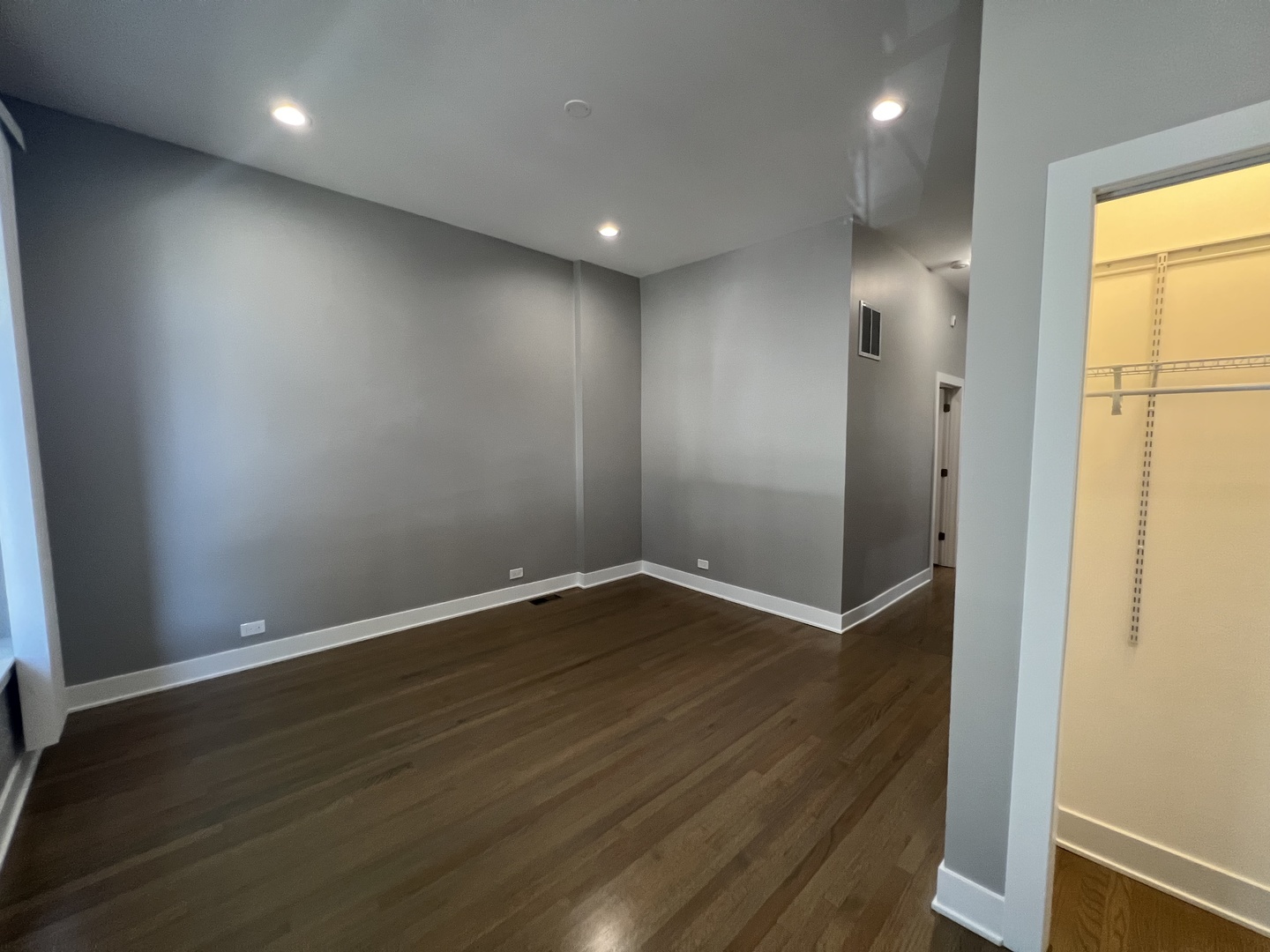1227 W OHIO Street Unit: 1