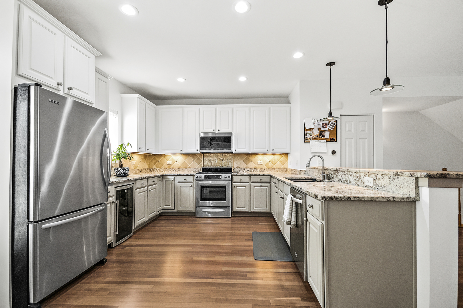 47 E 23rd Street