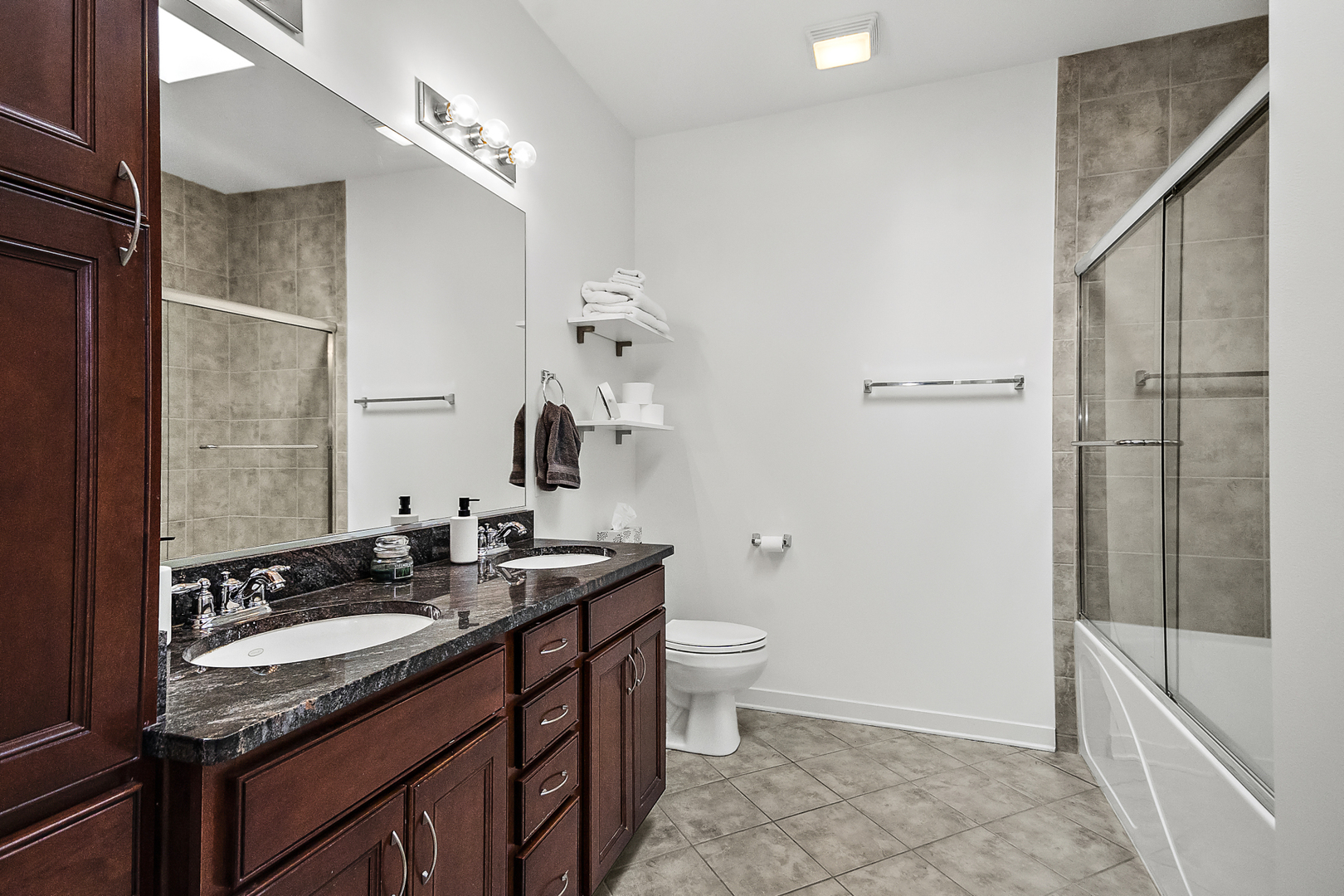 47 E 23rd Street