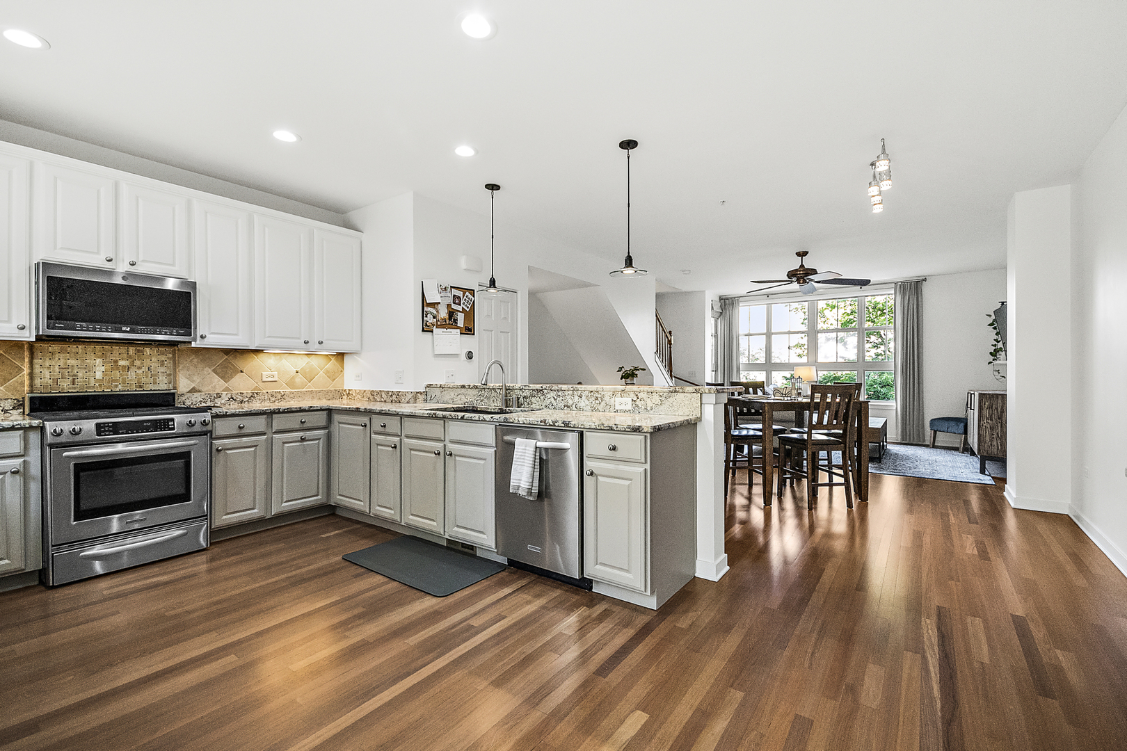 47 E 23rd Street