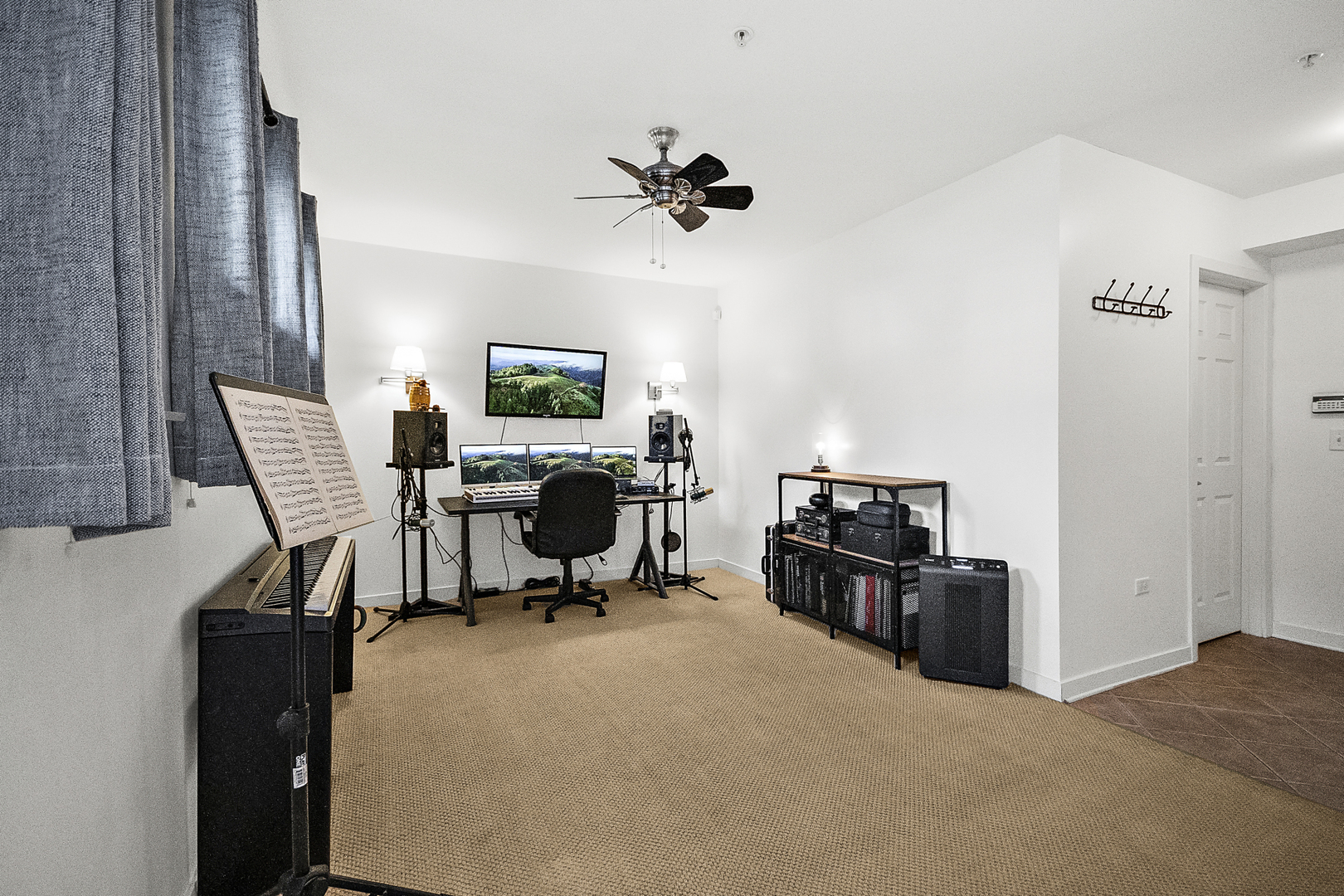 47 E 23rd Street