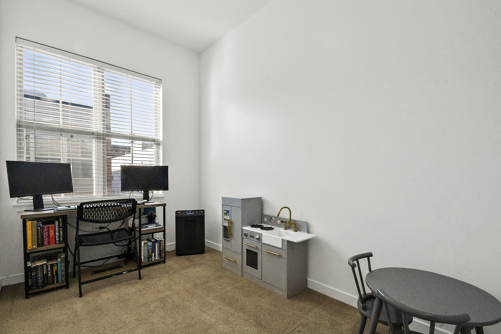47 E 23rd Street