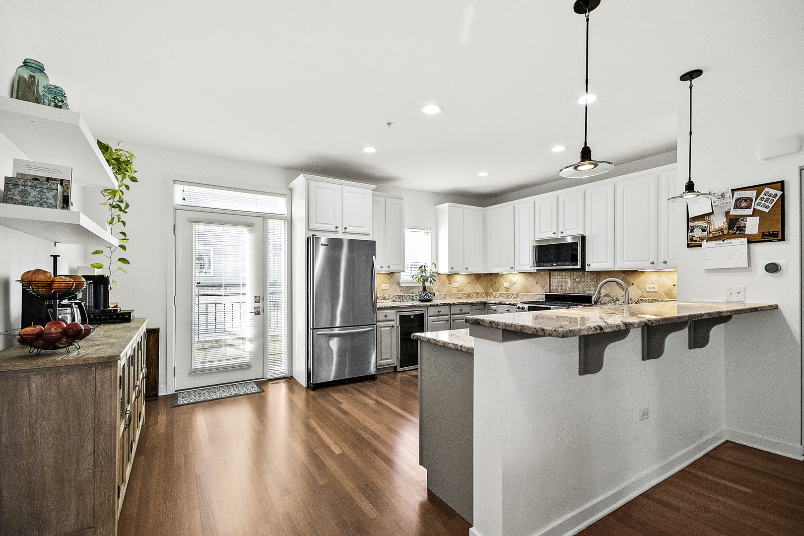 47 E 23rd Street