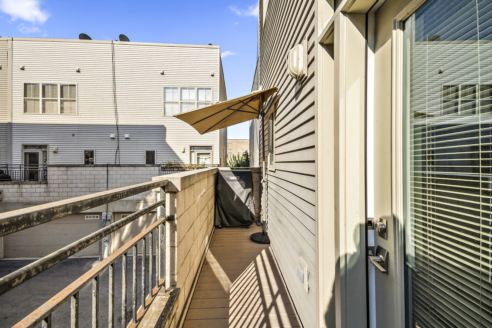 47 E 23rd Street