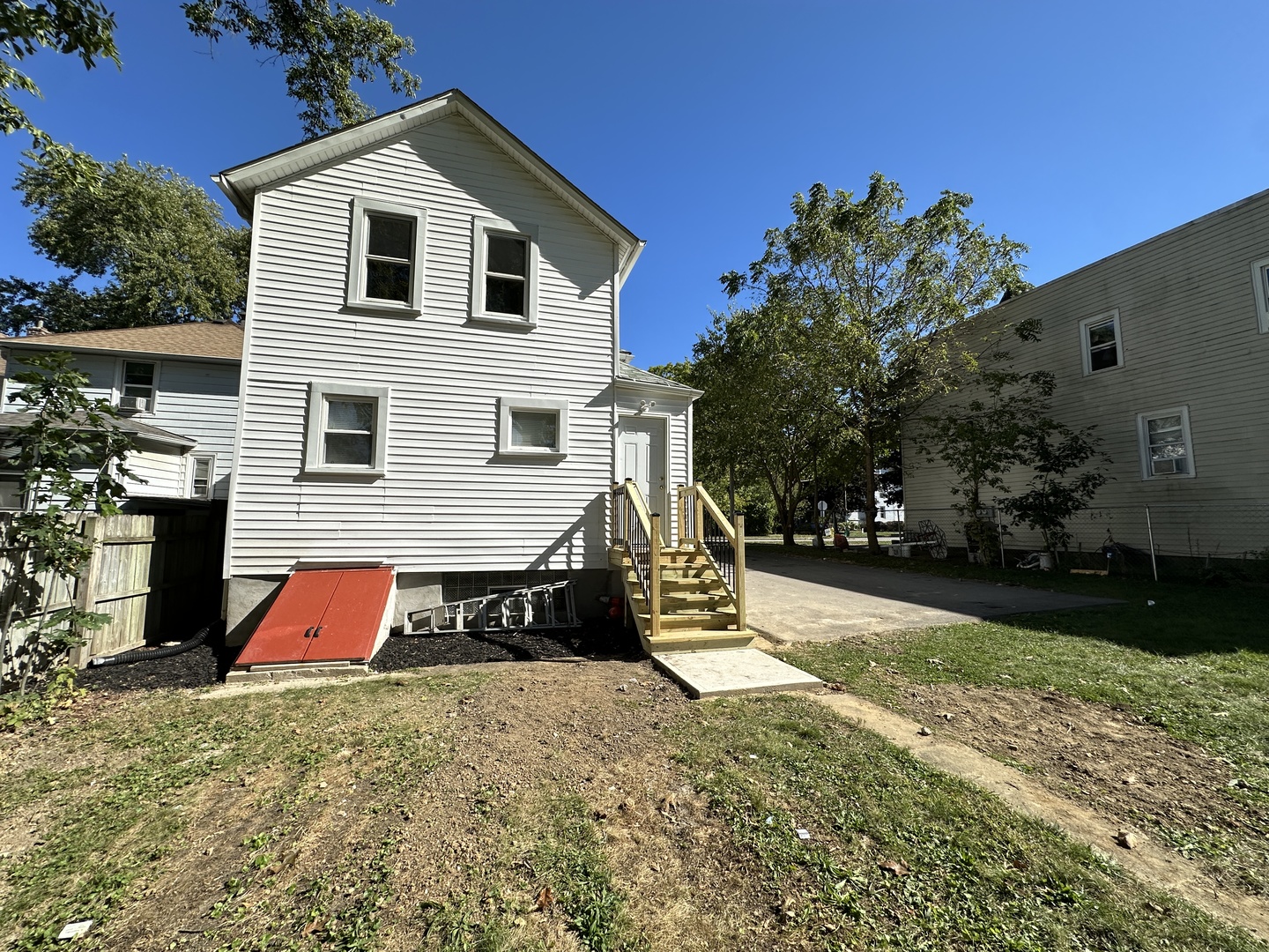 556 Caroline Place
