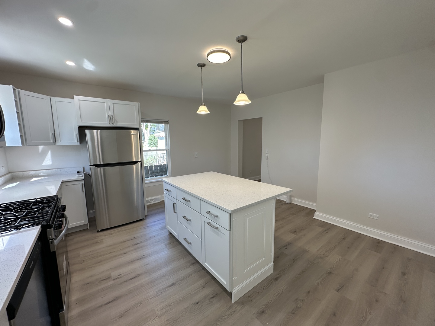 556 Caroline Place
