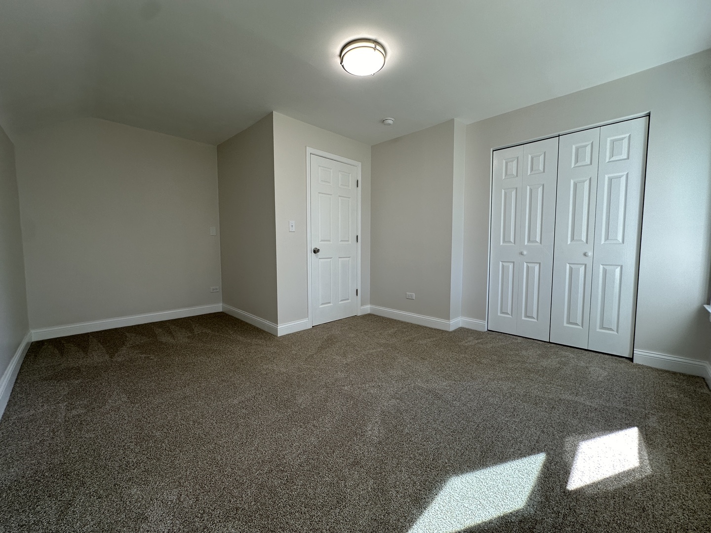 556 Caroline Place