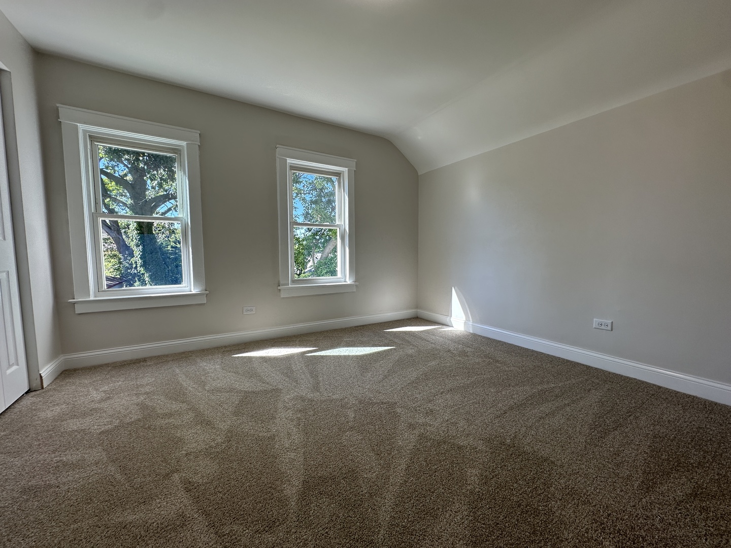 556 Caroline Place
