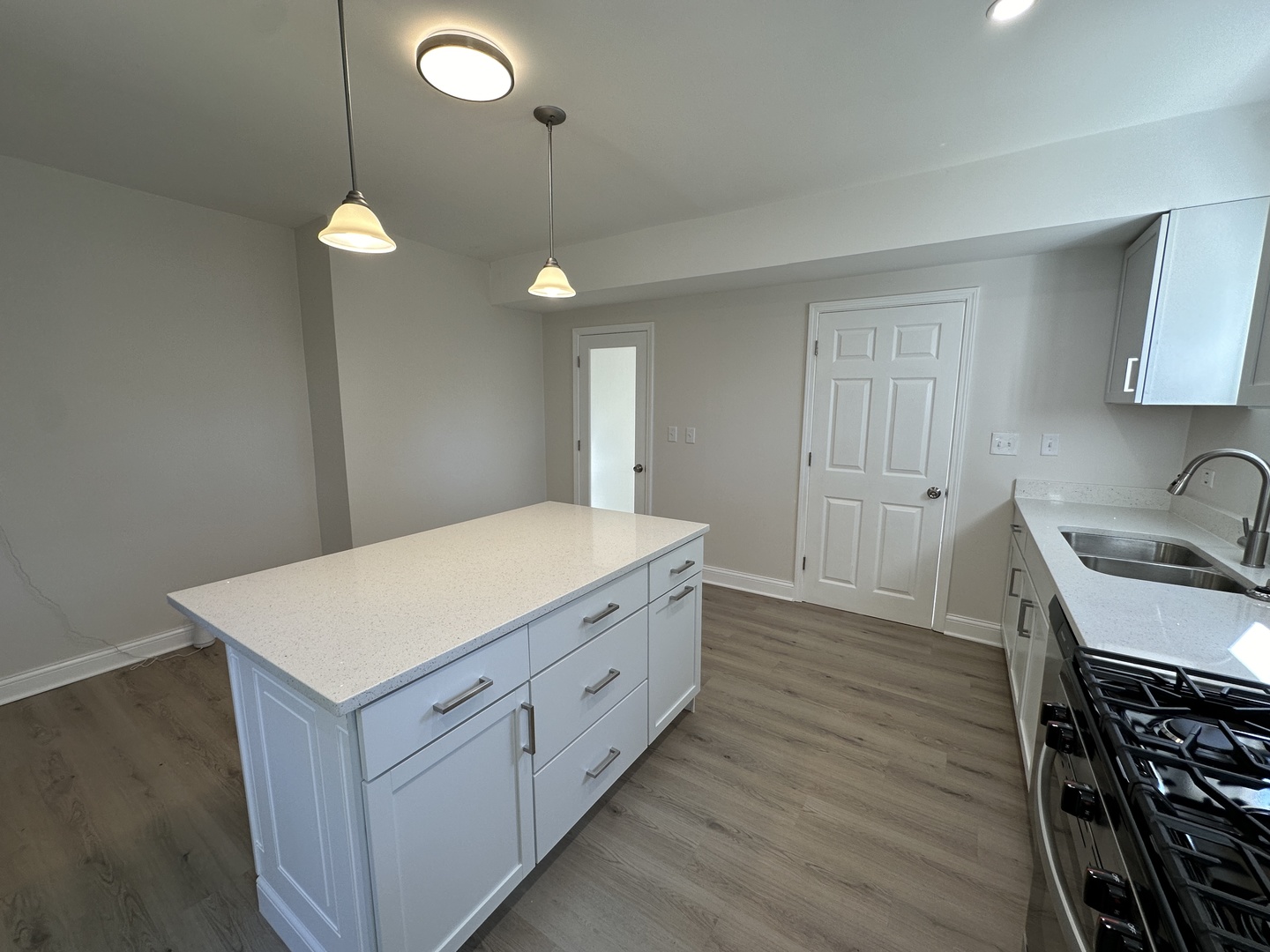 556 Caroline Place
