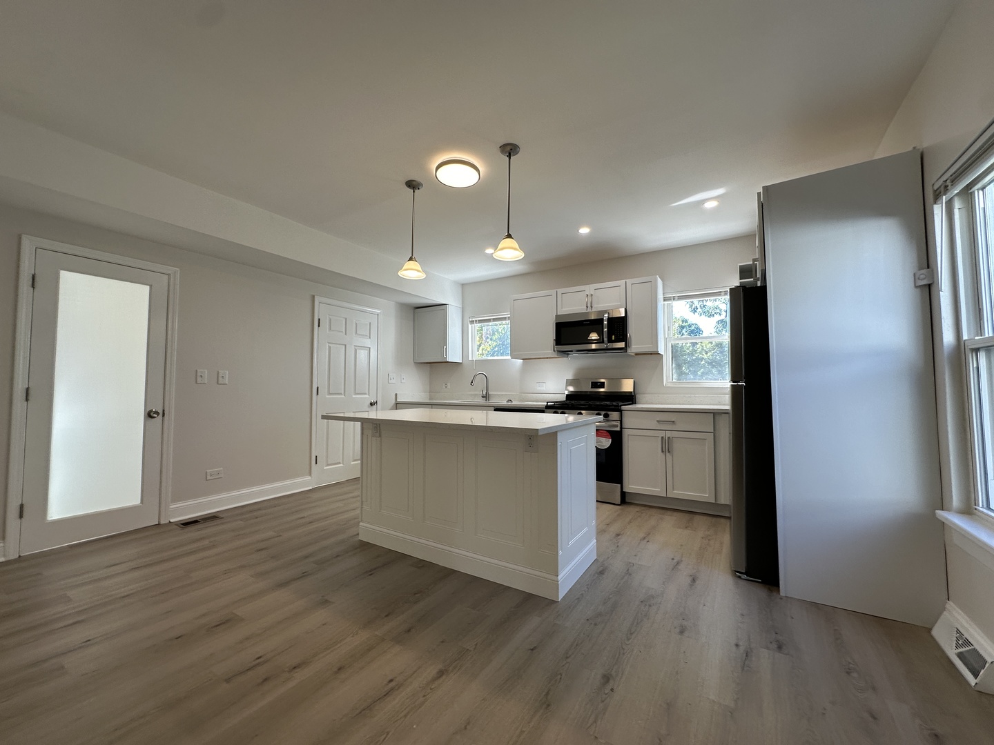 556 Caroline Place