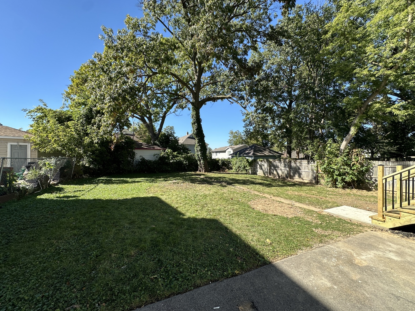 556 Caroline Place