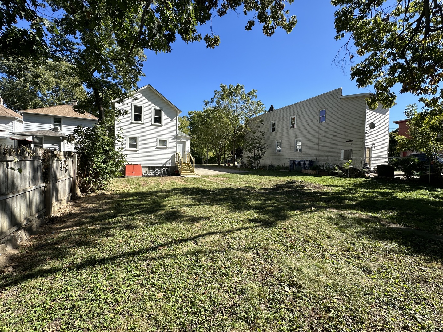 556 Caroline Place