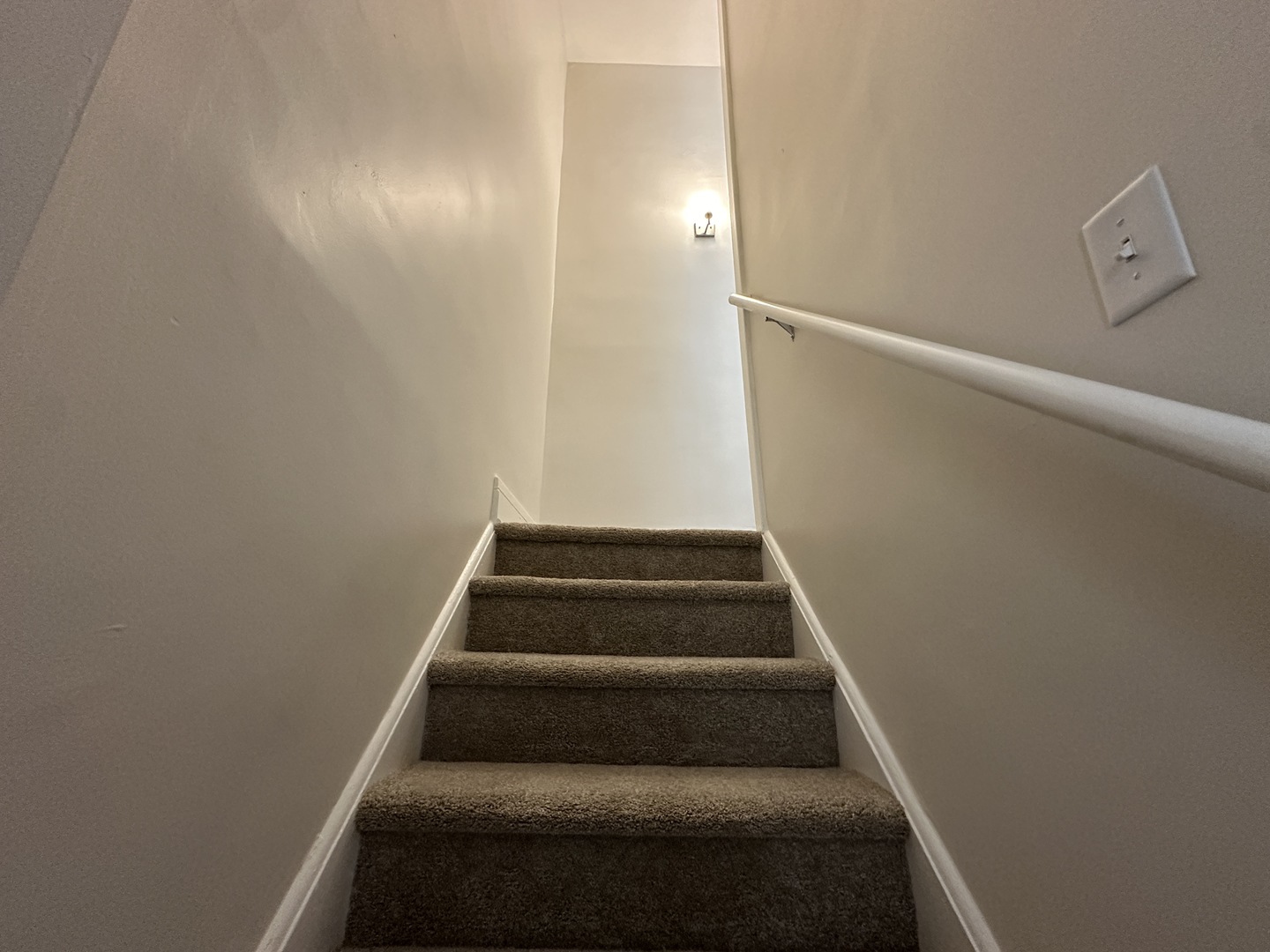 556 Caroline Place