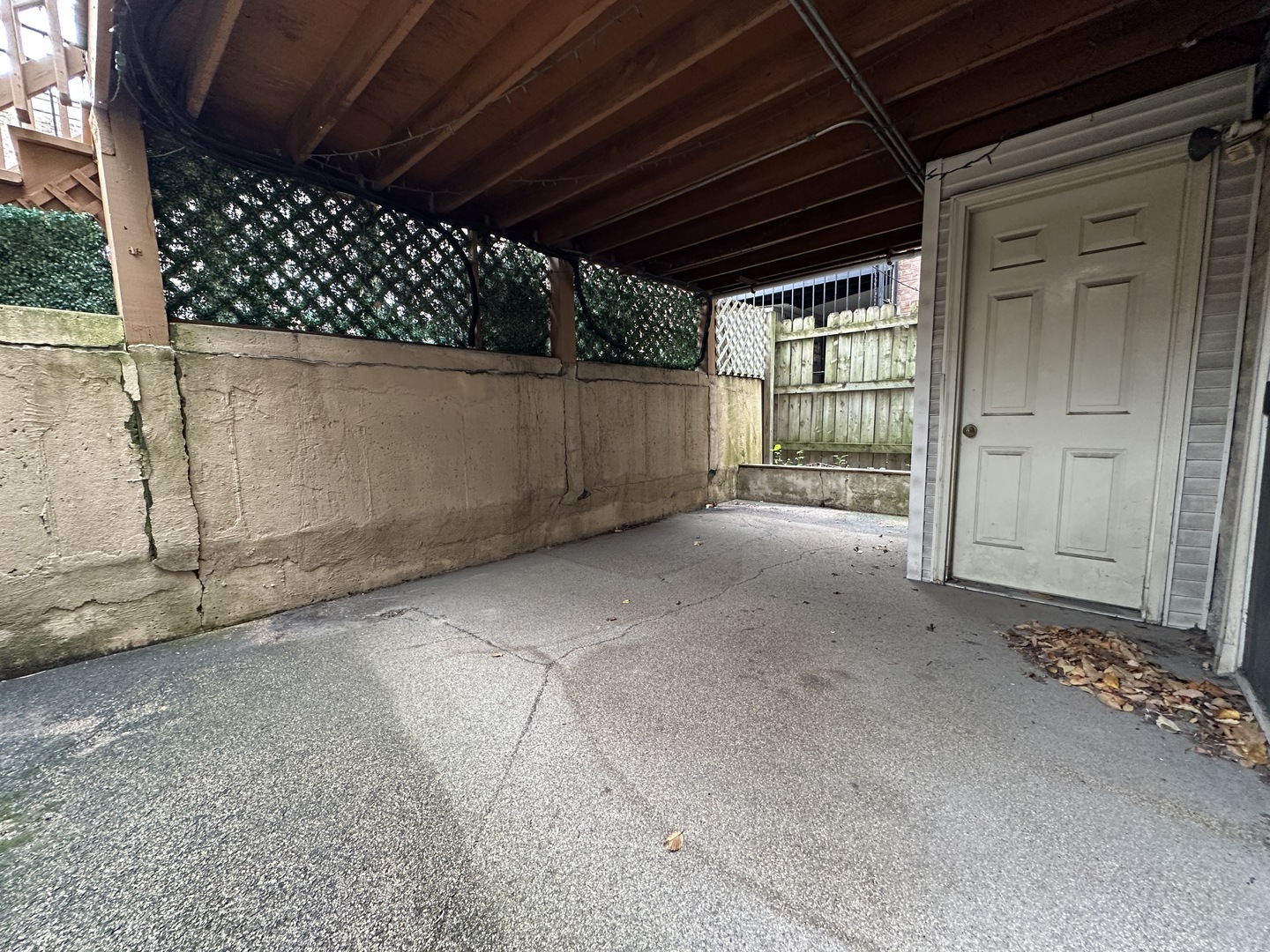 825 N May Street Unit: 1