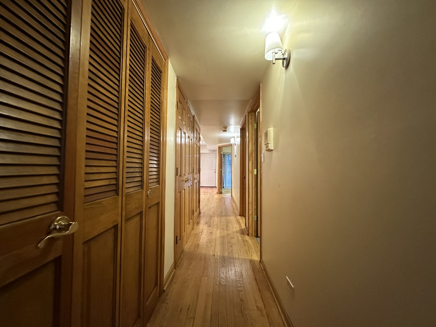 825 N May Street Unit: 1