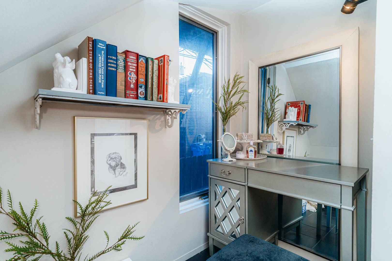 1009 W Wolfram Street Unit: 1E