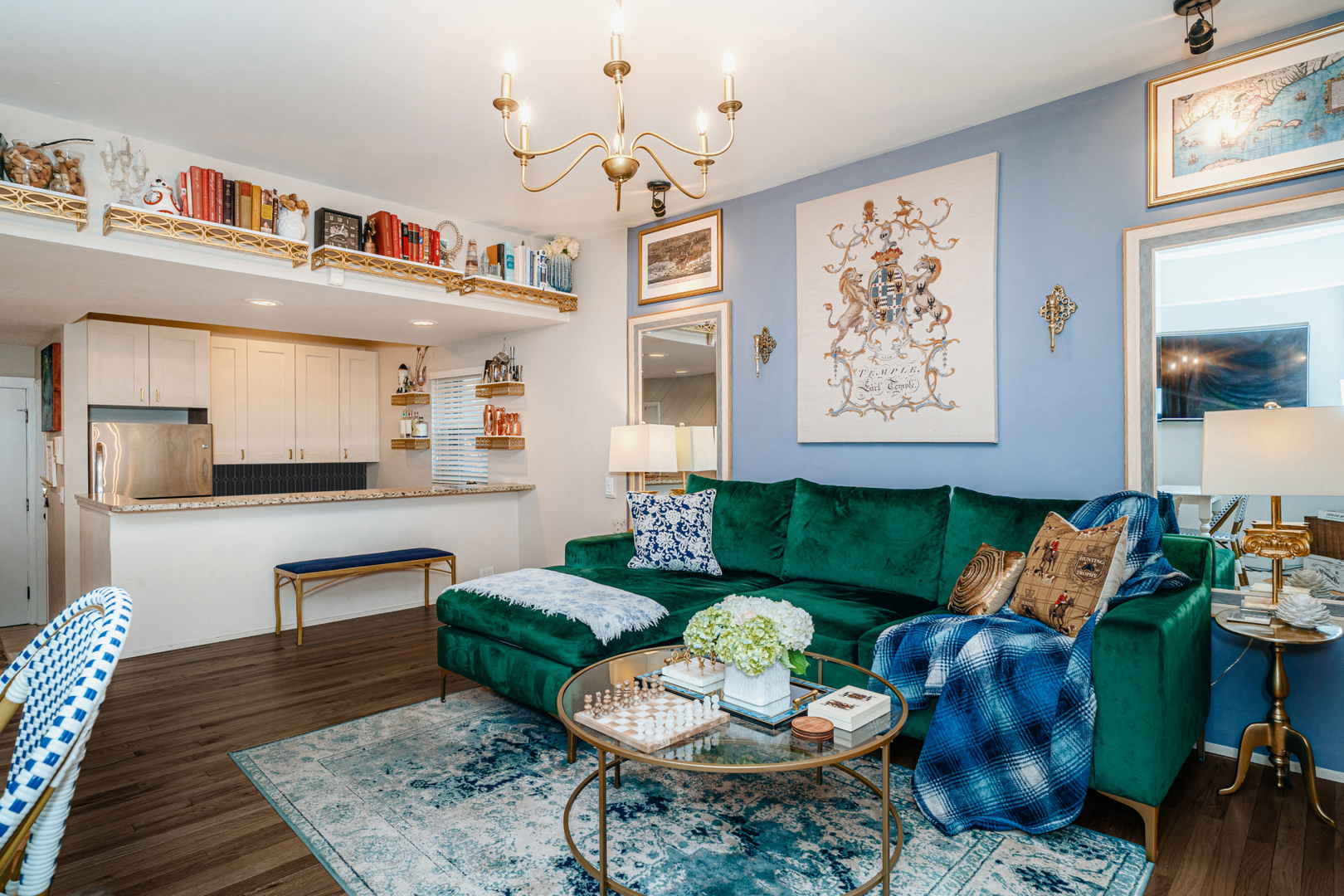 1009 W Wolfram Street Unit: 1E