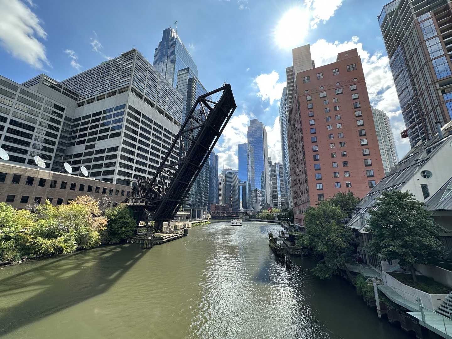 680 N Milwaukee Avenue Unit: 305