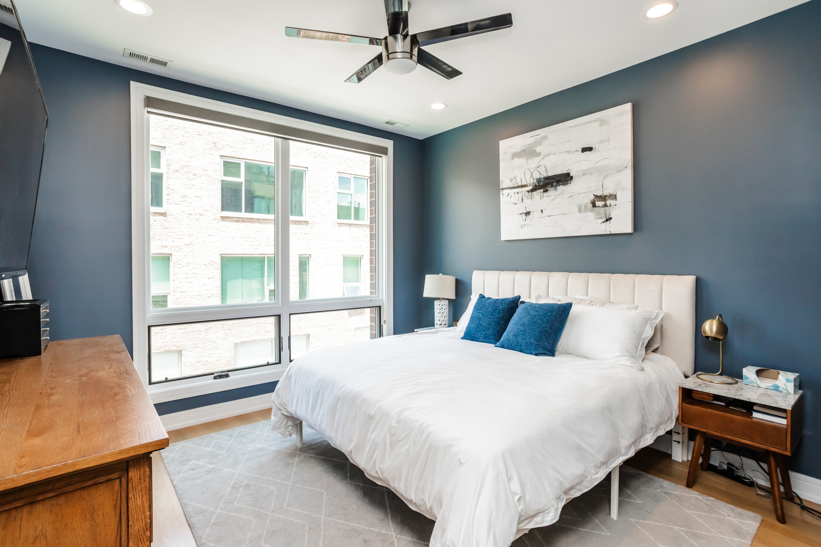 680 N Milwaukee Avenue Unit: 305