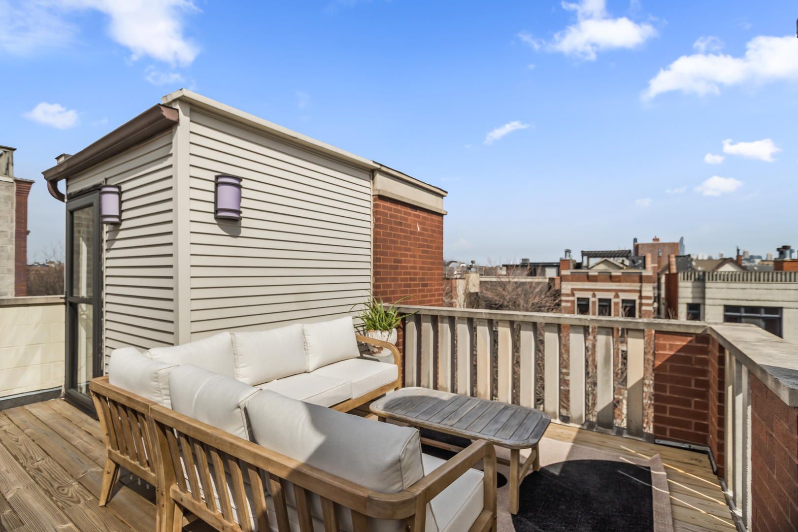 852 N Paulina Street Unit: 3