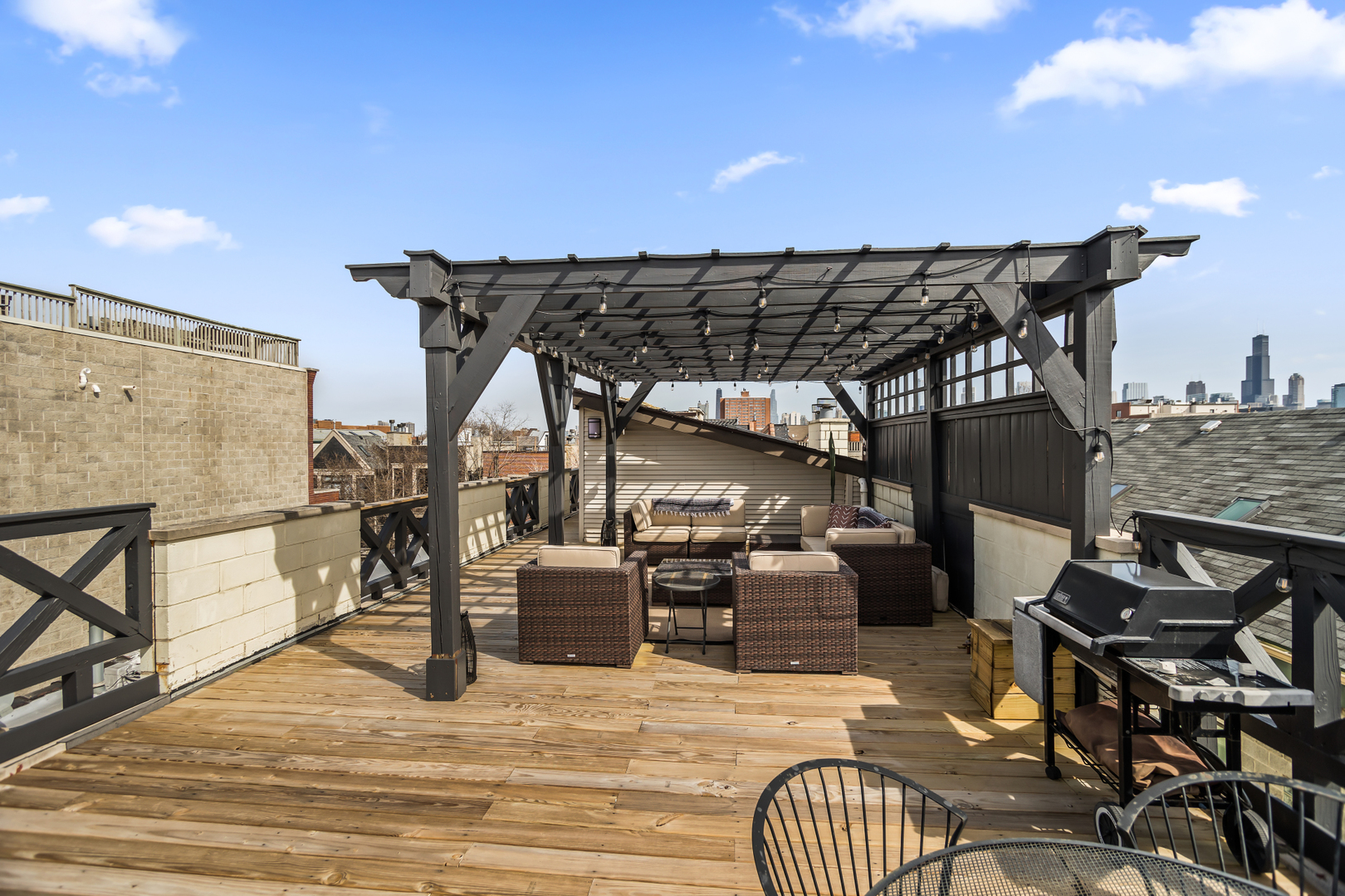 852 N Paulina Street Unit: 3