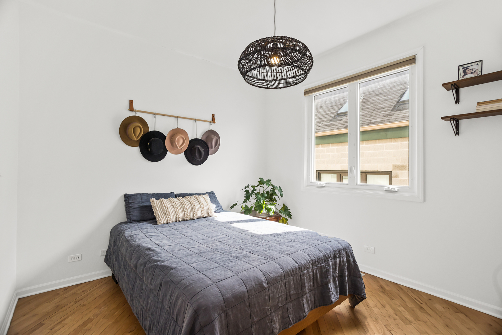 852 N Paulina Street Unit: 3