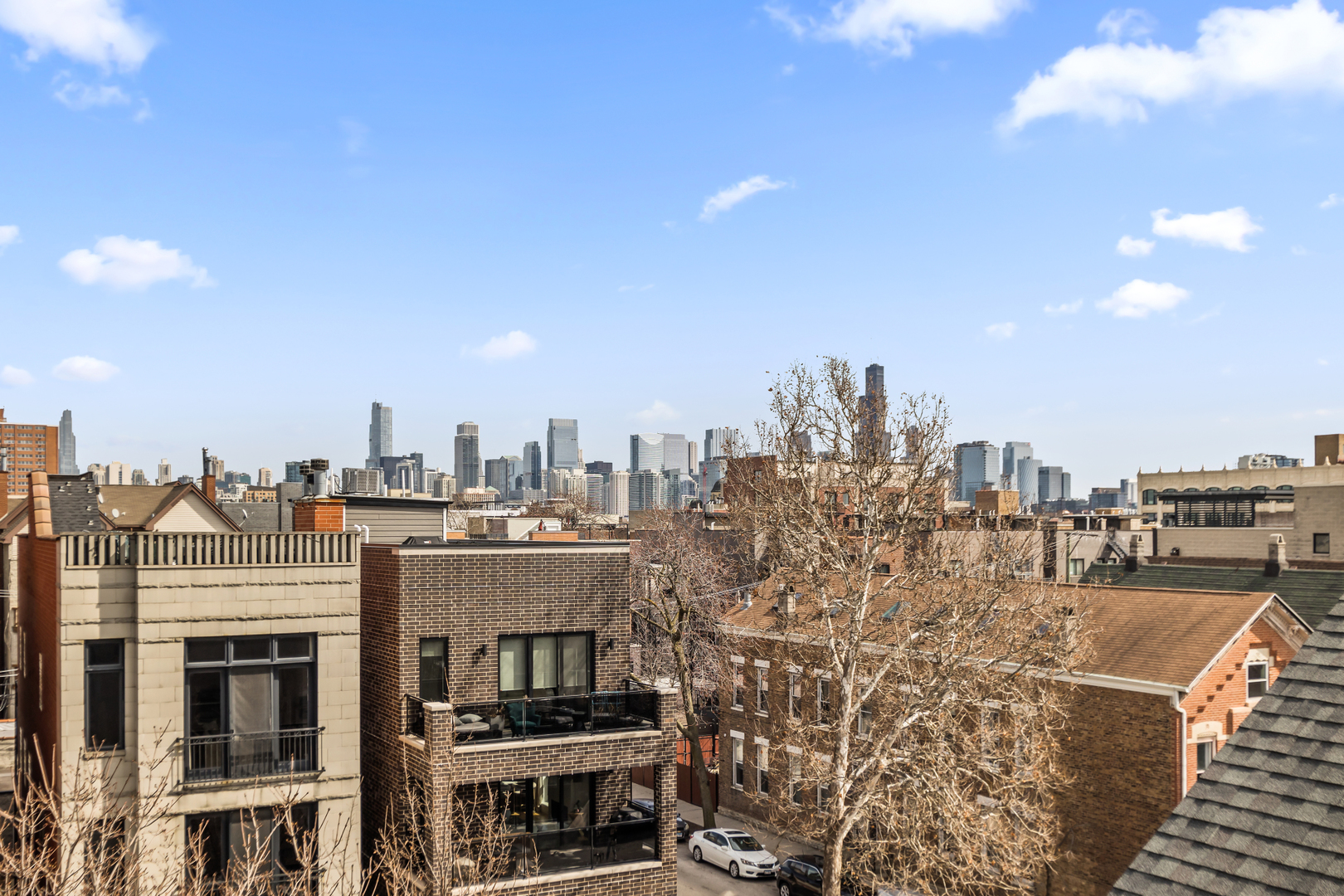 852 N Paulina Street Unit: 3