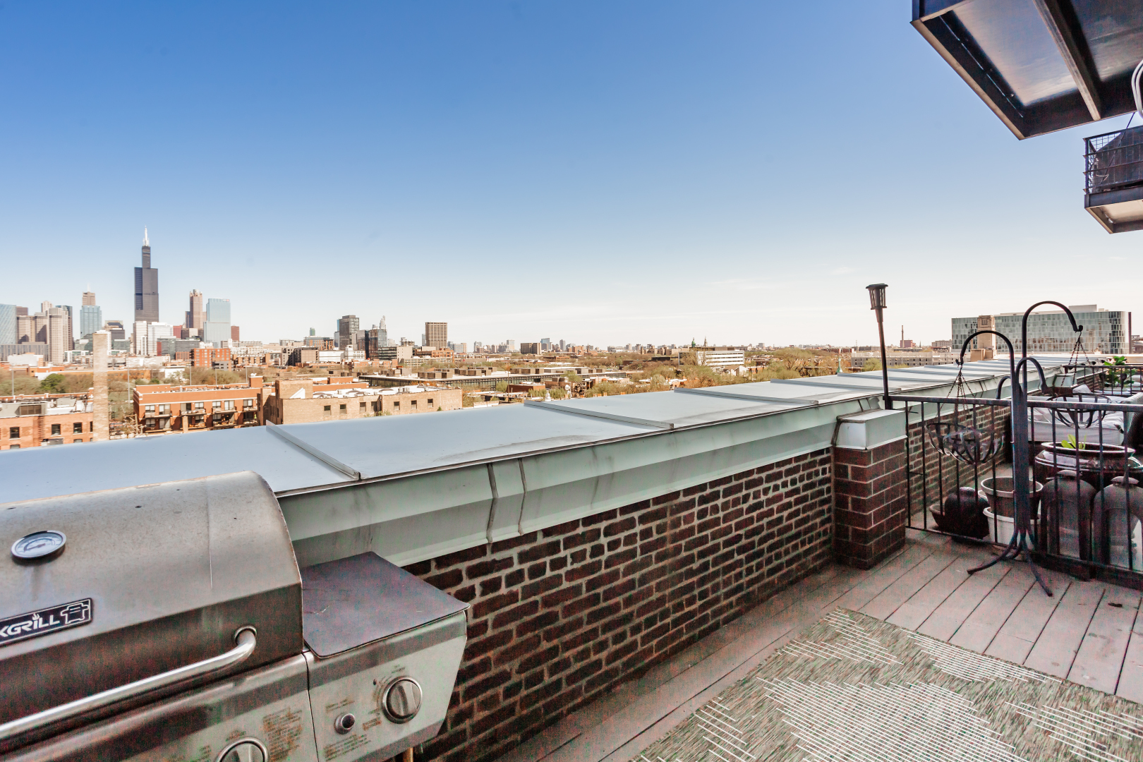1645 W Ogden Avenue Unit: 709