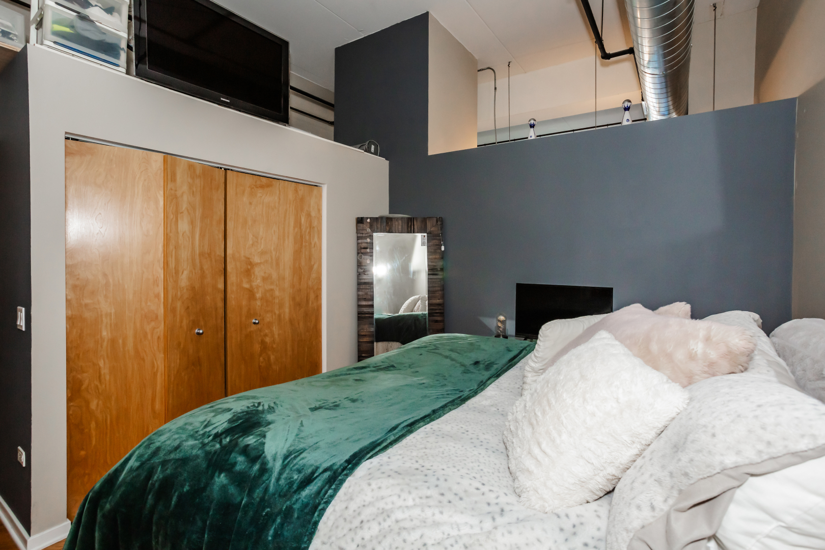 1645 W Ogden Avenue Unit: 709