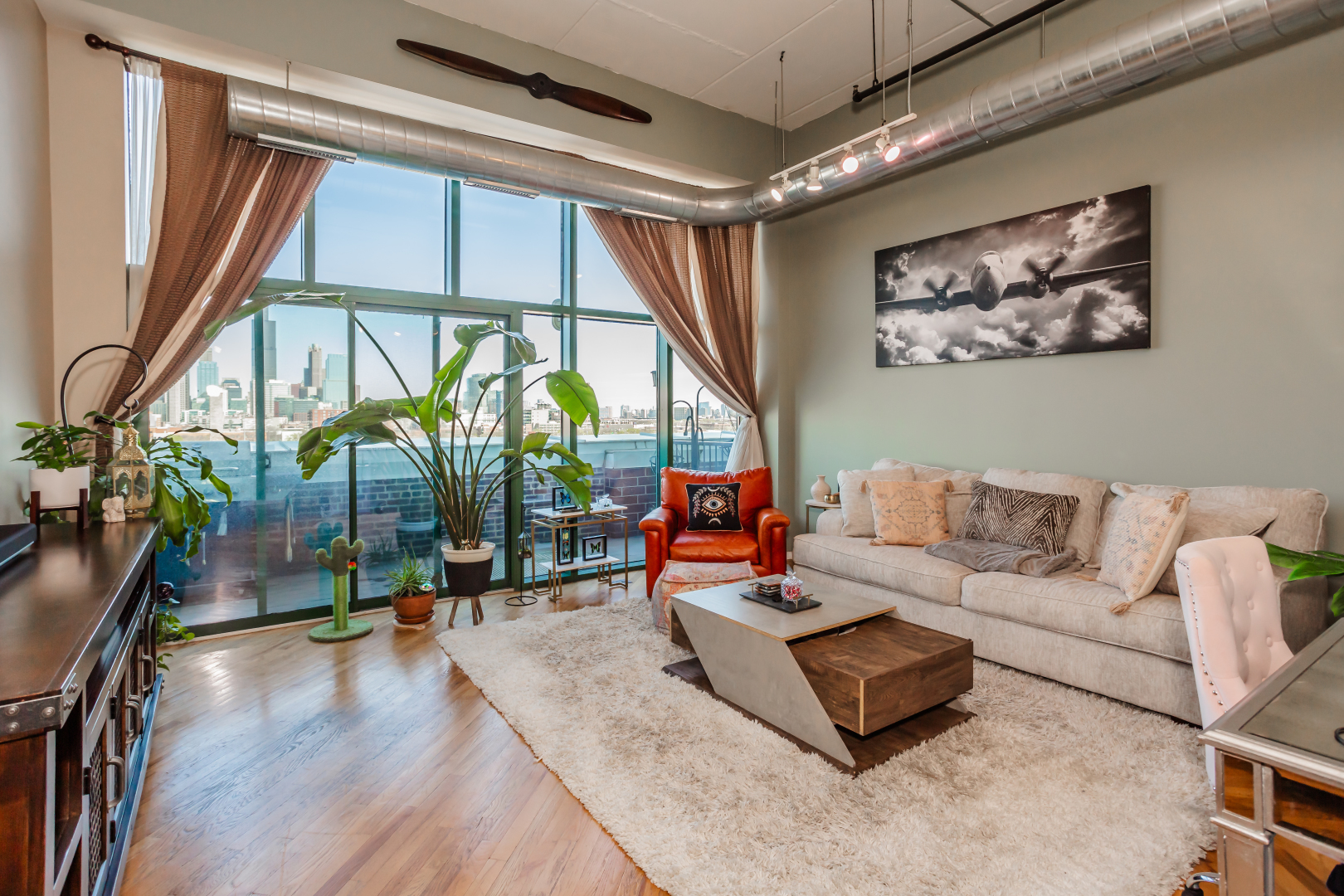 1645 W Ogden Avenue Unit: 709