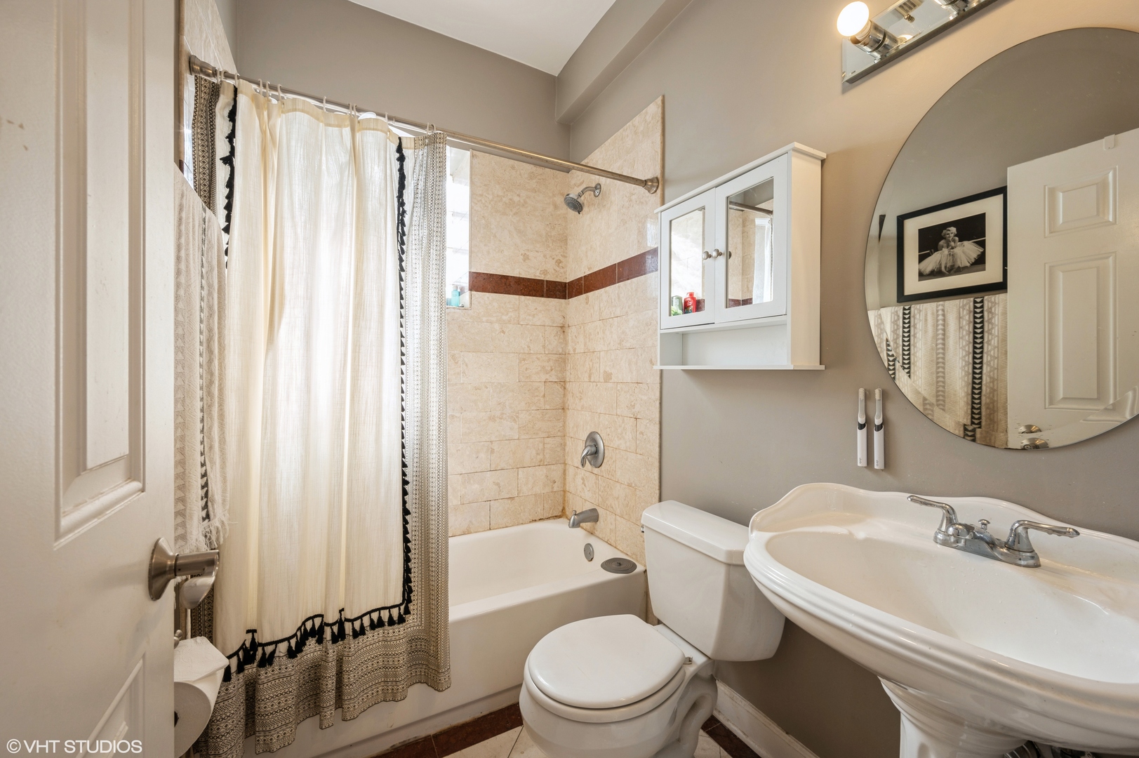 3343 W Sunnyside Avenue Unit: 3C