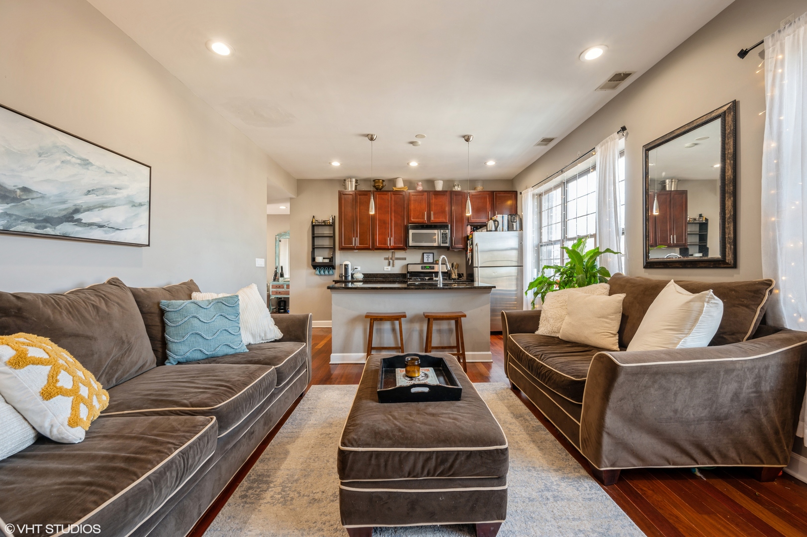 3343 W Sunnyside Avenue Unit: 3C