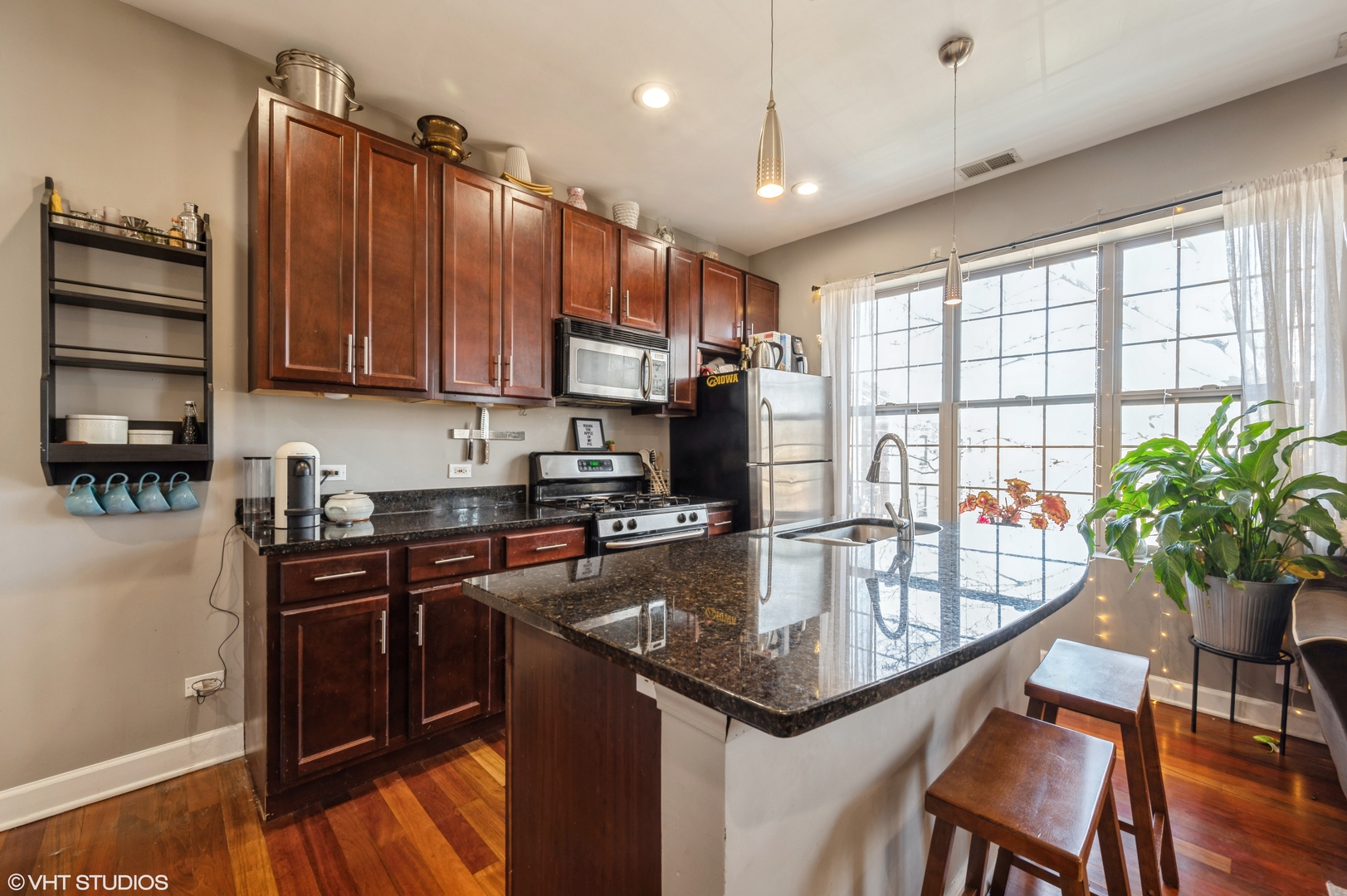 3343 W Sunnyside Avenue Unit: 3C