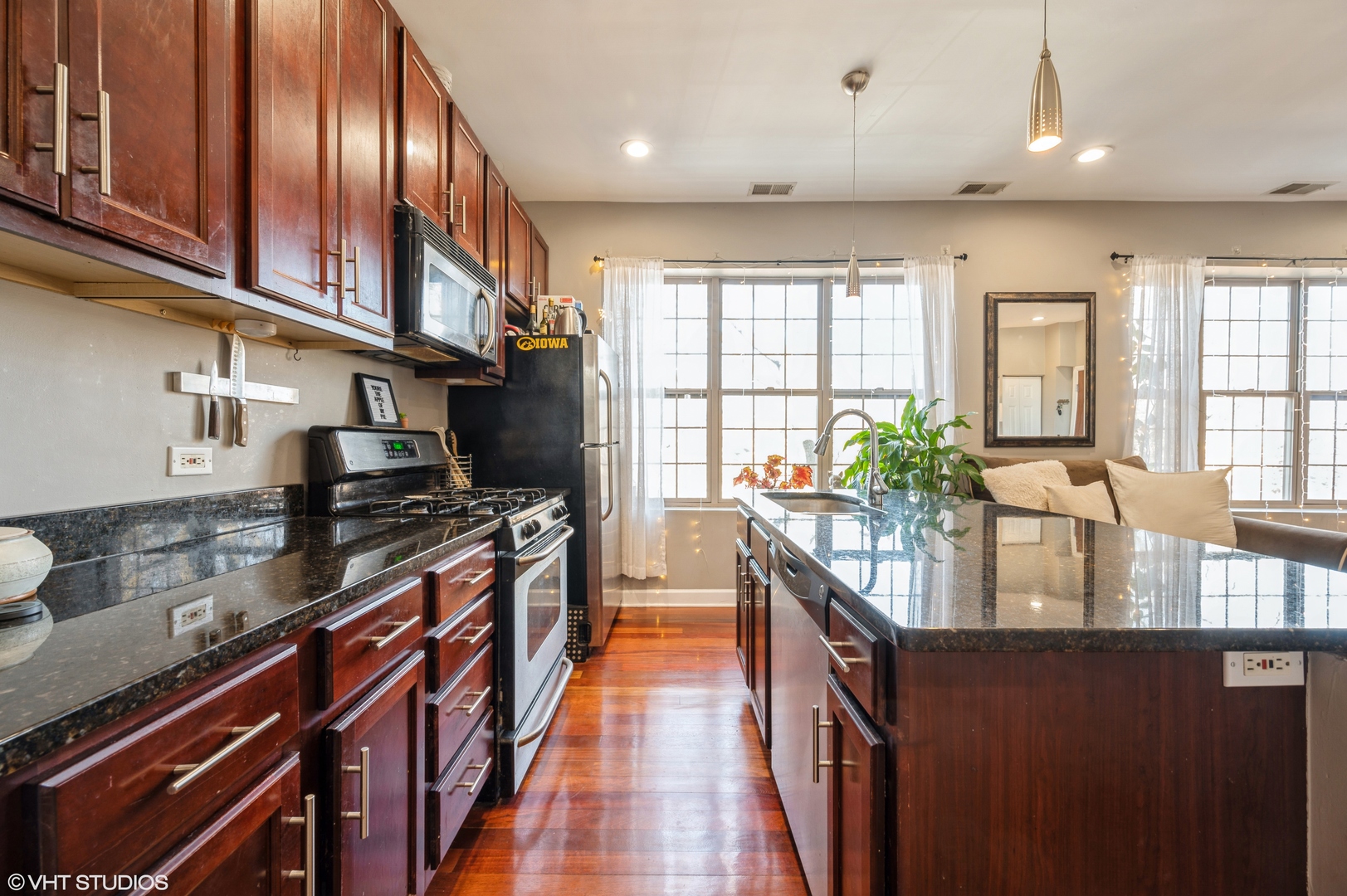 3343 W Sunnyside Avenue Unit: 3C