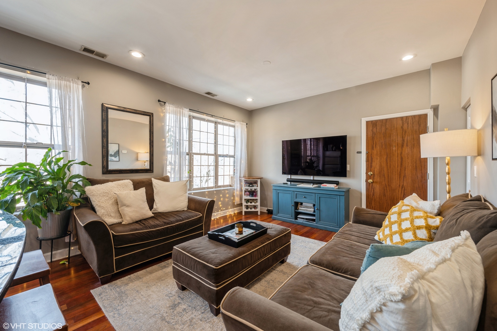 3343 W Sunnyside Avenue Unit: 3C