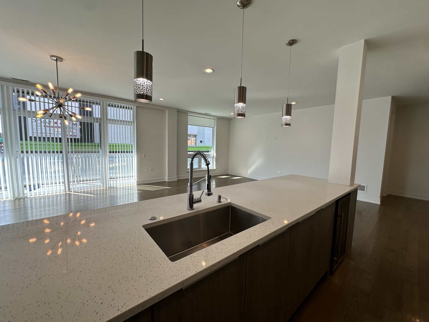 236 S Racine Avenue Unit: 201