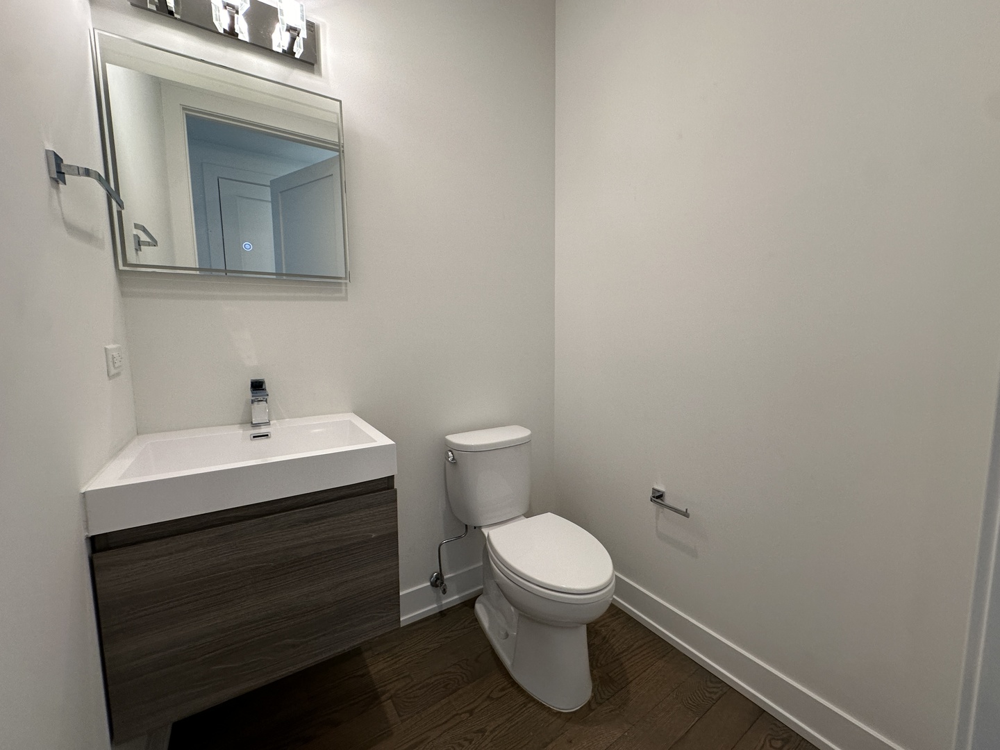 236 S Racine Avenue Unit: 201