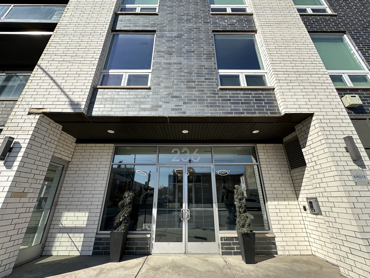 236 S Racine Avenue Unit: 201