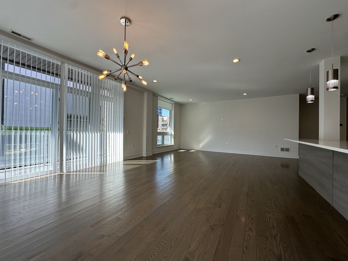 236 S Racine Avenue Unit: 201